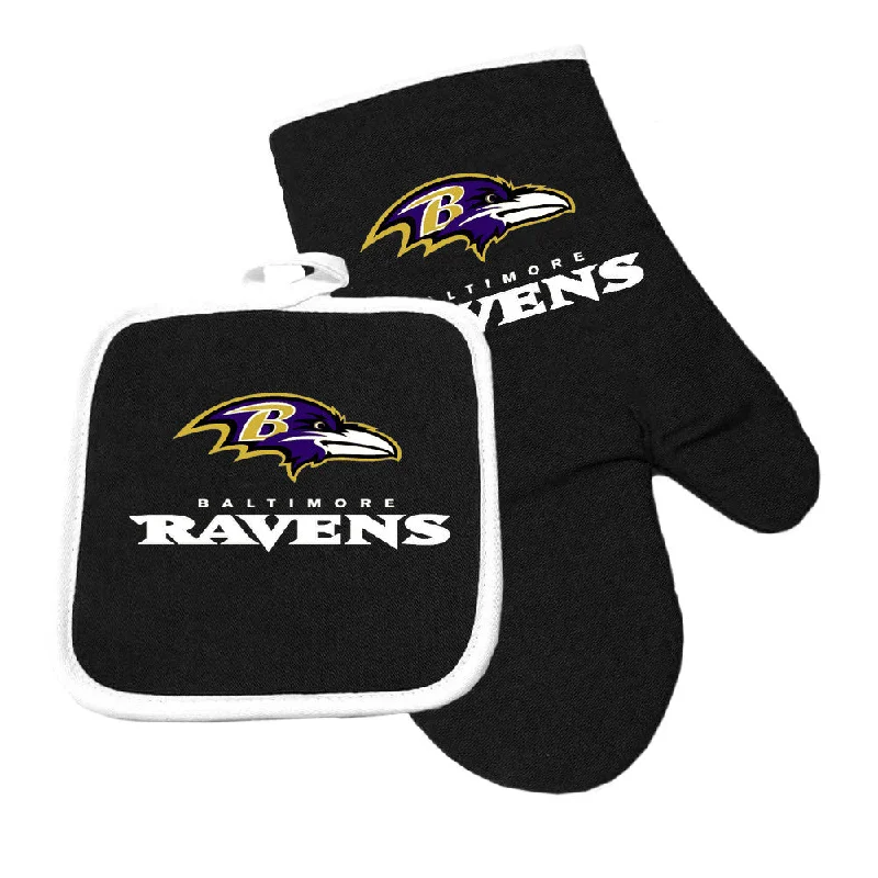 Quick-dry camp shorts-Baltimore Ravens NFL Oven Mitt and Pot Holder Set