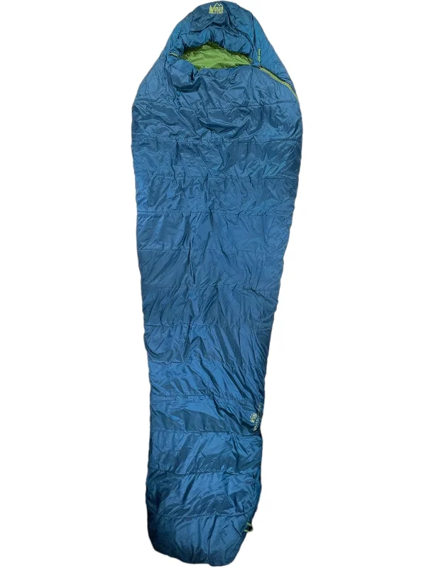 Solar-powered camp lamp-Mens Zephyr 25 Recycled Sleeping bag